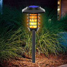 Laden Sie das Bild in den Galerie-Viewer, 1/2 pcs GROßE Solar 66LEDs Garten Flammen Fackeln  gartenfackeln für außen wasserdicht IP45, Automatische Ein/Aus für Garten, Hof, Balkon, Auffahrt, Weg