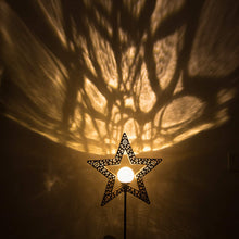 Laden Sie das Bild in den Galerie-Viewer, Solarlampe für Außen,  Metall Stern-Form Solarleuchten LED Stake Dekorative Gartenfahlständer Solarleuchten im Freien Gartendeko für Terrasse, Weg, Hof, Rasen