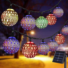 Laden Sie das Bild in den Galerie-Viewer, Solar Lampe,LED Solarbetriebenes Lichterketten ,20/30/50 LED Solar Marokkanische Lichterketten Außen，8 Modi Solar Kristall Kugeln für Garten,Bäume,Terrasse,Weihnachten,Hochzeiten,Partys