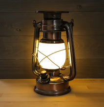 Laden Sie das Bild in den Galerie-Viewer, Led Vintage Solar Laterne Solar-LED-Sturmlampe Warmweiß Ultra Helle Solarlaterne Für außen Retro Design Led Laterne Outdoor Mit Flammen-Effekt Wasserdicht Campinglampe Für Garten,Draußen