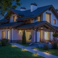 Laden Sie das Bild in den Galerie-Viewer, Solar Laterne - Solarlaterne für Außen Metall Solar Laterne LED Gartenleuchte IP44 Wasserdicht Vintage Hängend Balkon Deko für Aussen Patio Terrasse Wand Tisch Warmweiß